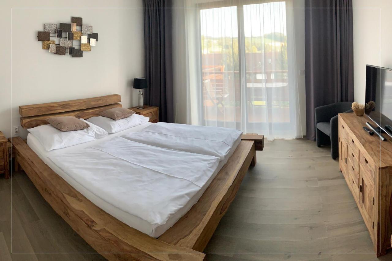 Wellness Penzion Marta Kuklik ภายนอก รูปภาพ